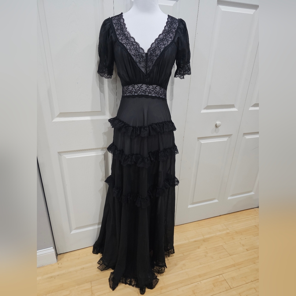 Dolls Kill Sexy Goth Widow Perpetual Night Lace Mesh Maxi Dress XXS XS